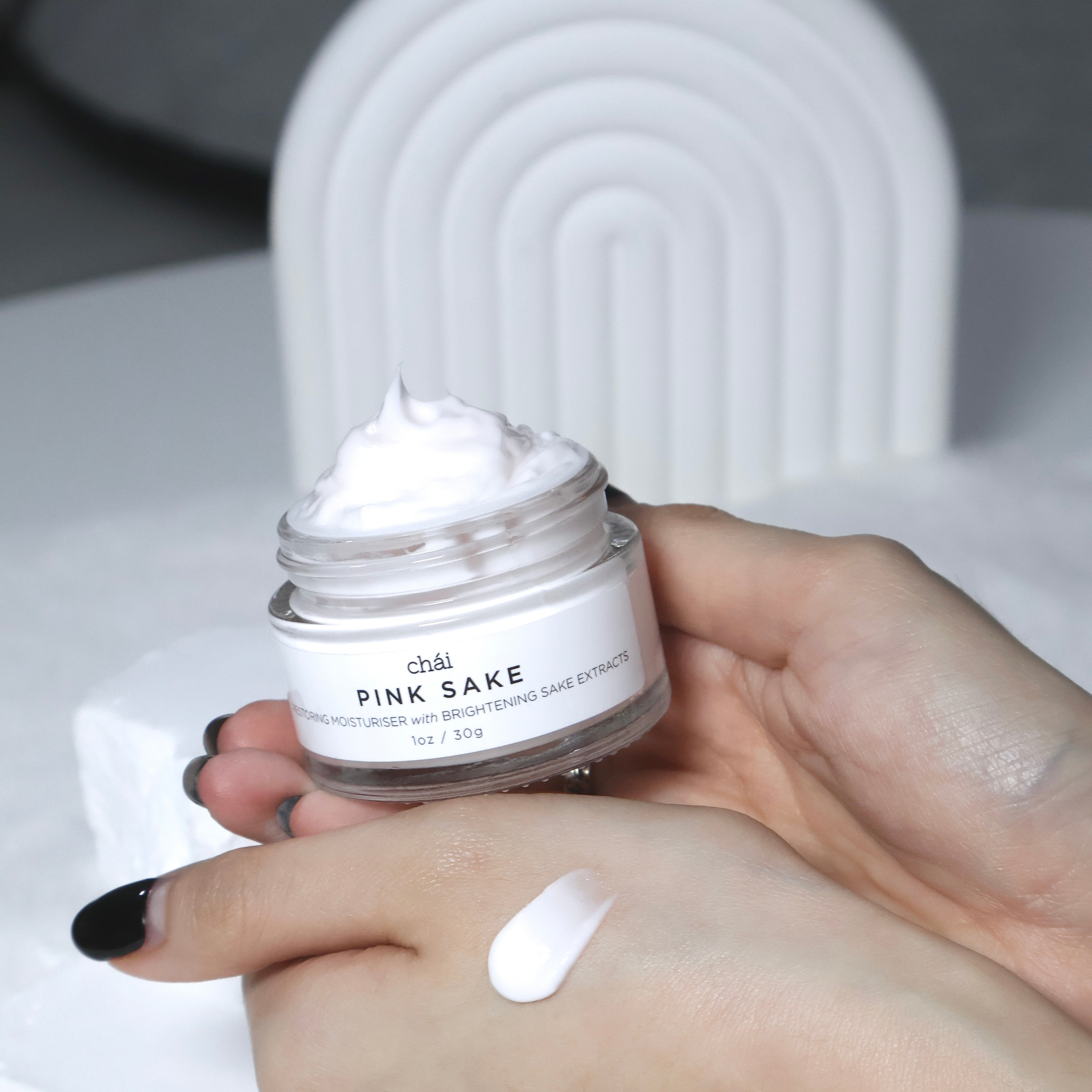 PINK SAKE Restoring Moisturizer